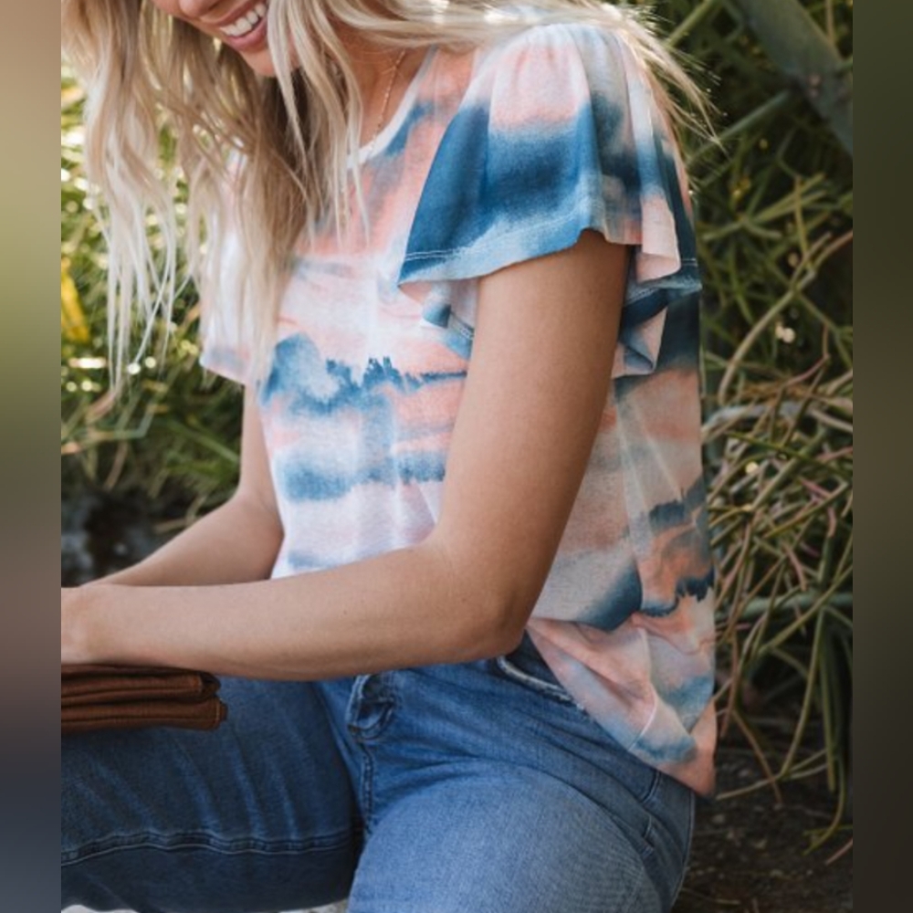 $15 Or 2 For $20 Pink and blue flutter sleeve top